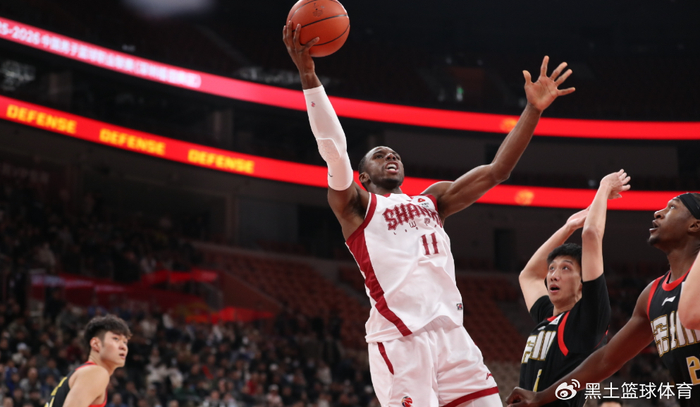 体育社区-CBA最火爆一战！山西深圳被狂吹7个T：迪亚洛引争议潘江被驱逐|深圳队|山西队|张宁|比赛|裁判_新浪体育_新浪新闻